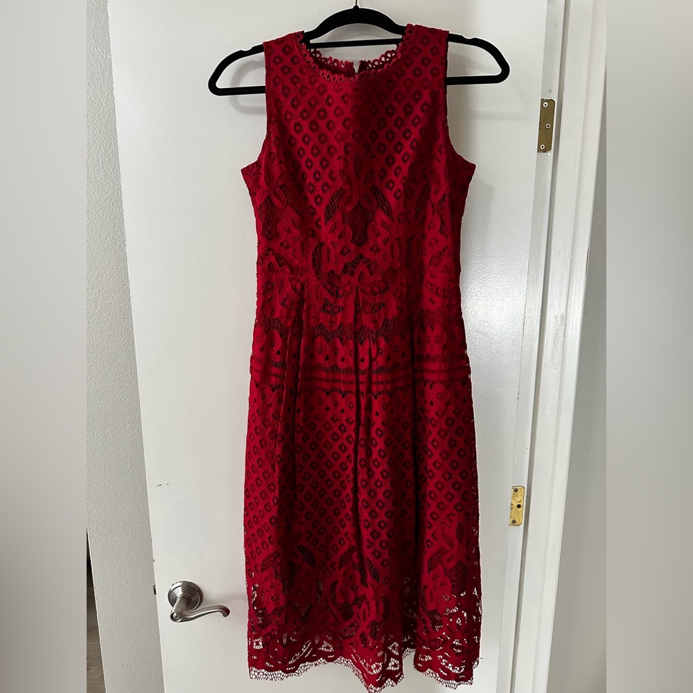 Red Sleeveless Lace Dress